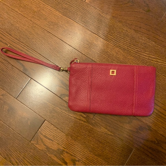 LODIS Olivia Red Pebbled Leather Wristlet Clutch Purse - Picture 4 of 10